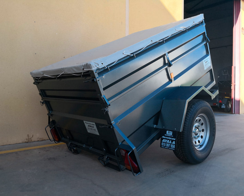 Remolque 4×4 basculante por inercia 2.200 x 1.300 x 600 + 350 – Mma 750 kg