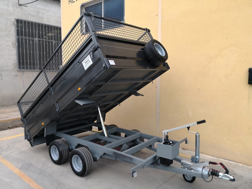 Remolque basculante hidráulico 2 ejes 3.000 x 1.800 x 500 – Ruedas por debajo –