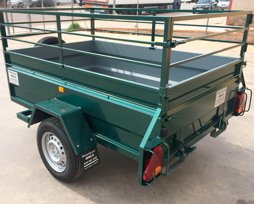 Remolque 2.000 x 1.300 x 500 basculante + barandilla desmontable – Mma 750 kg