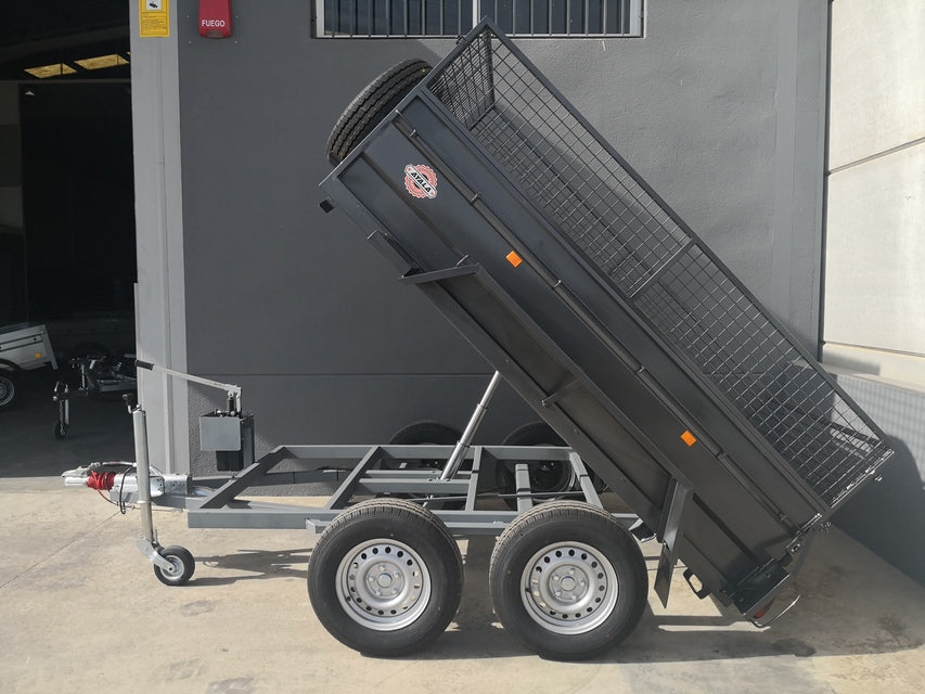 Remolque basculante hidráulico 2 ejes de 1.350 kg + ruedas 185 r14c